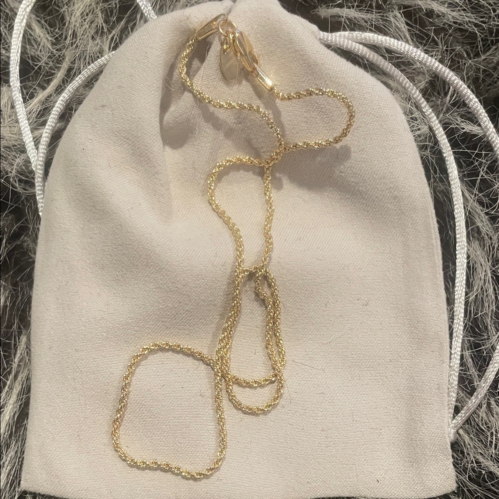 Elegant Gold Rope Chain Necklace